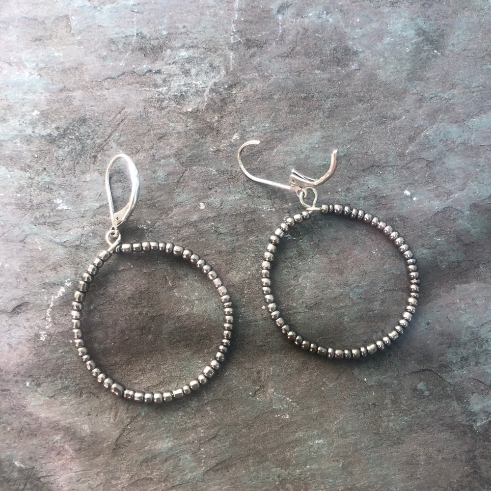 Dangle beaded circles - Picture 2 of 3